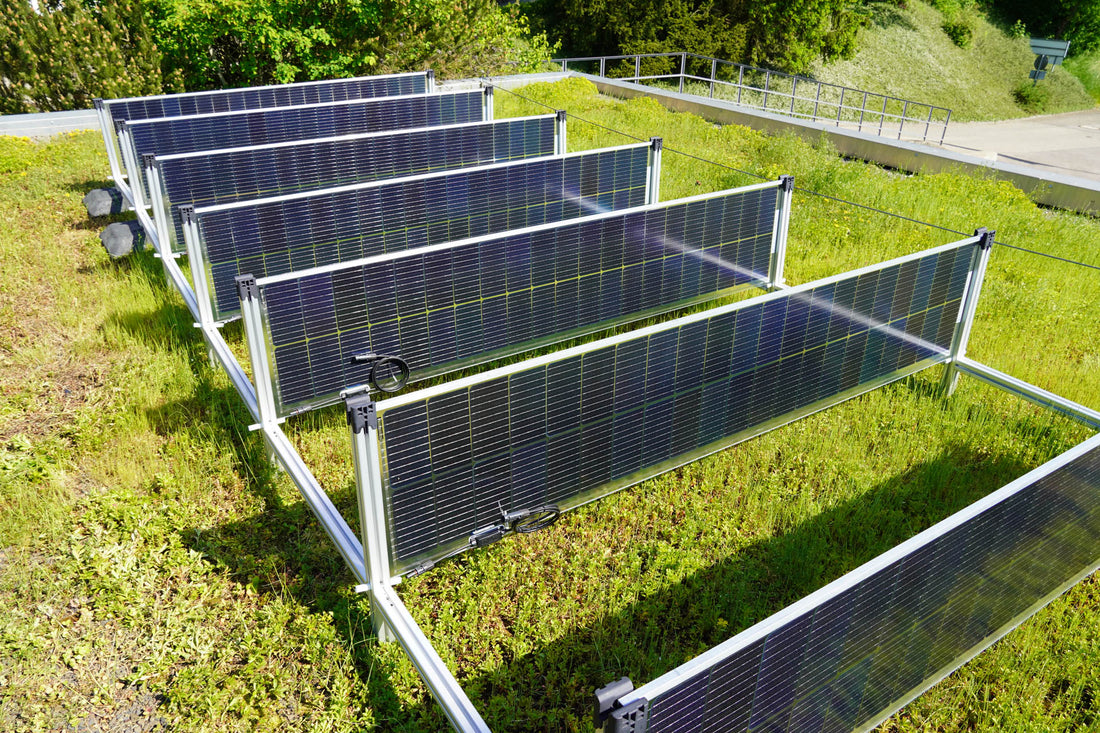 1280Wp SOLon Balkonkraftwerk-Set - 8 vertikale Module